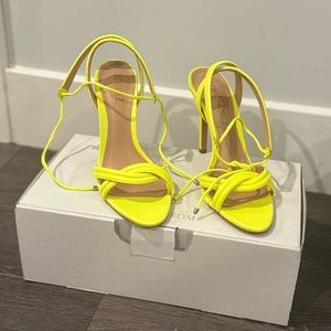 Schutz neón leather sandals NWT